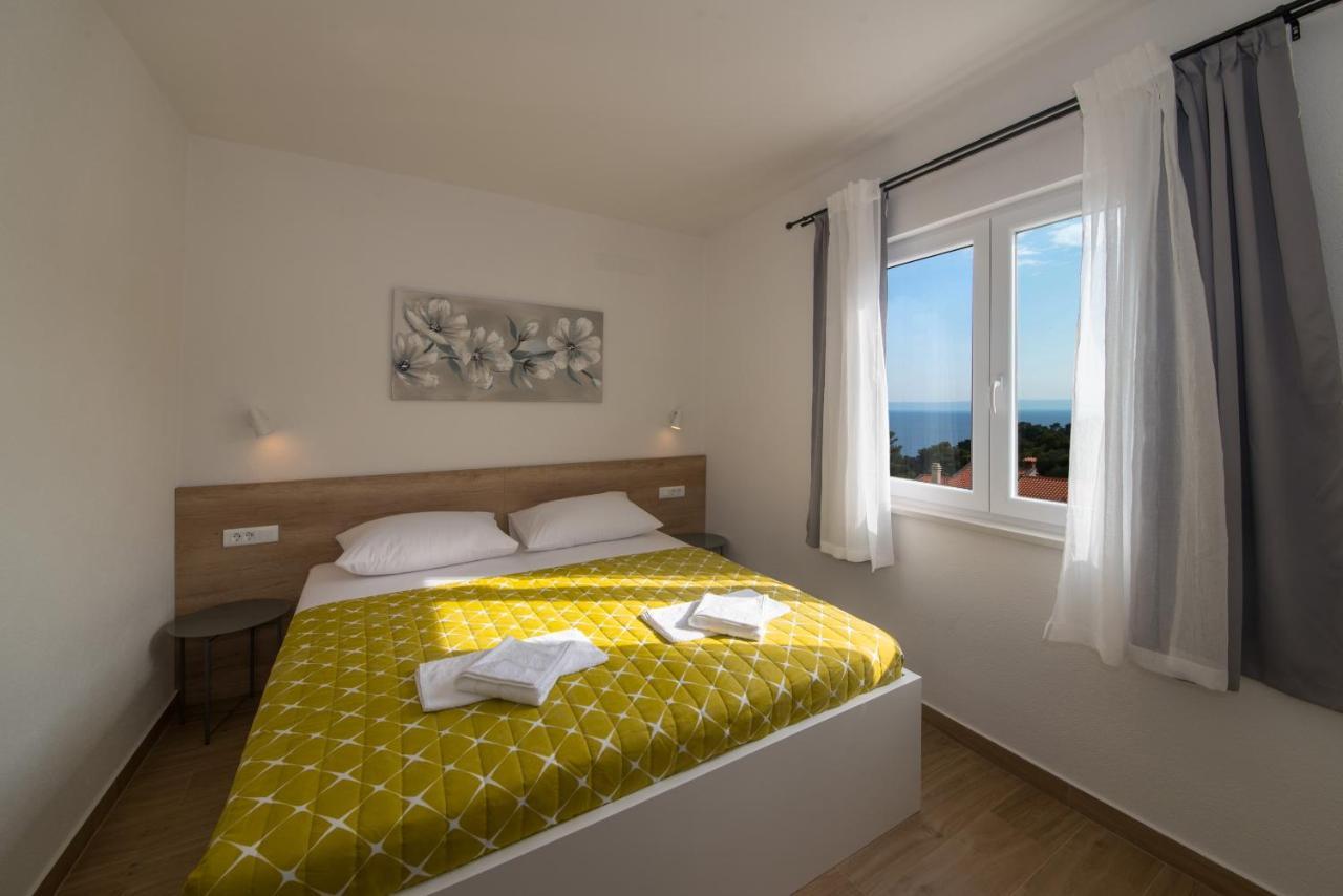 Apartment Mare Krvavica Exterior foto